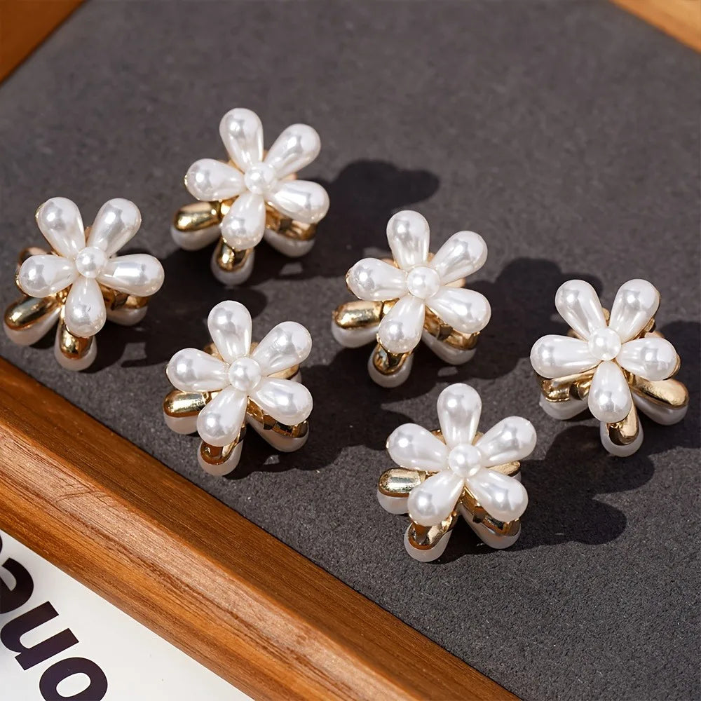 Elegant Pearl Flower Hair Clips – Soft Elegance for Every Look